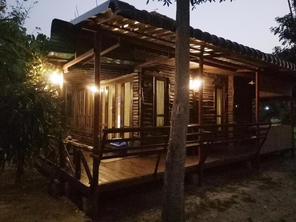 湄里姆茵迪酒店 清邁 外观 照片